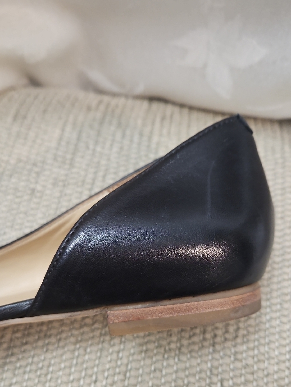 Marc Fisher LTD Sunny Half d' Orsay Flats Women 9.5 Black Leather Pointy Toe - Picture 7 of 11